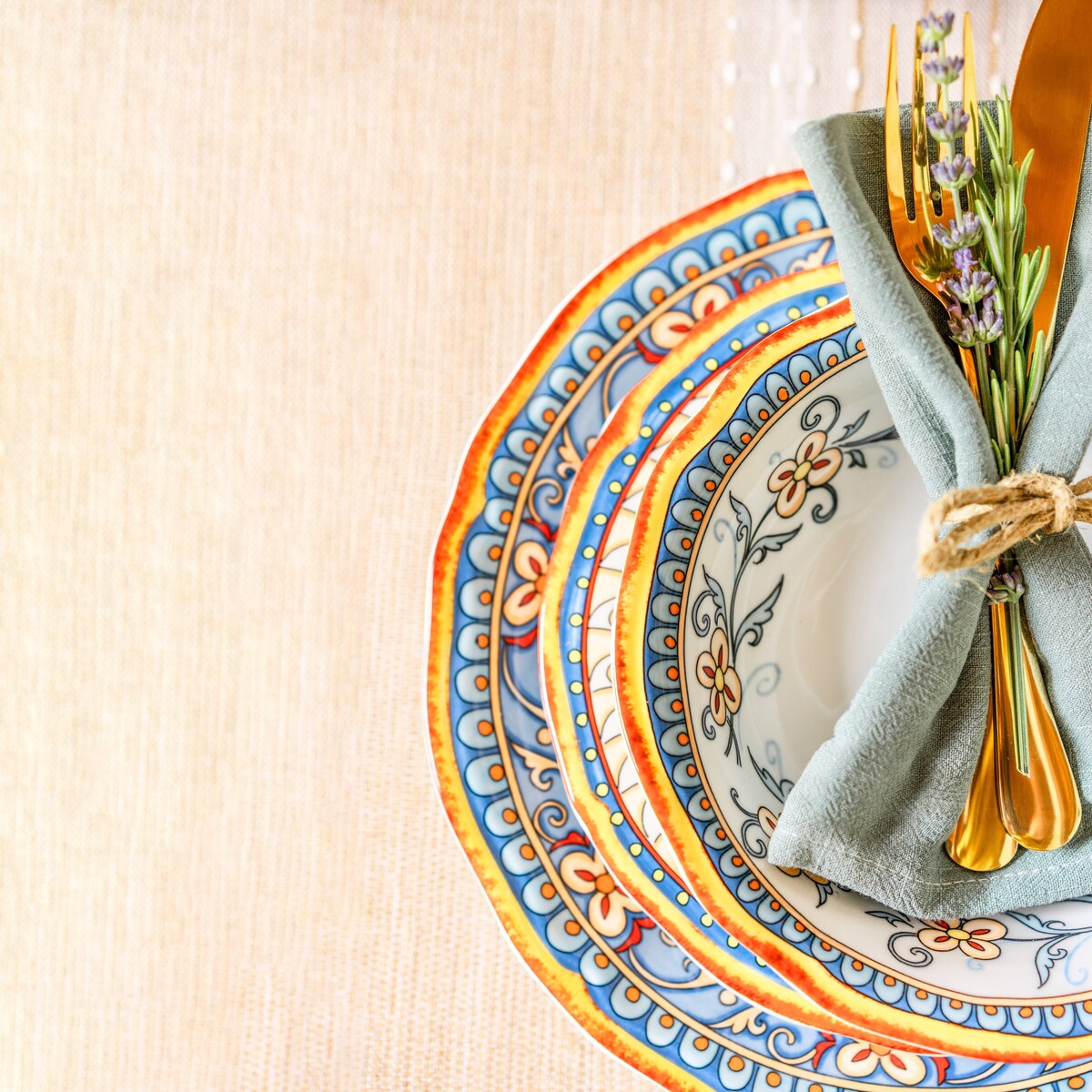 Euro Ceramica Duomo 16 Piece Dinnerware Set (Service for 4) - Italian Style