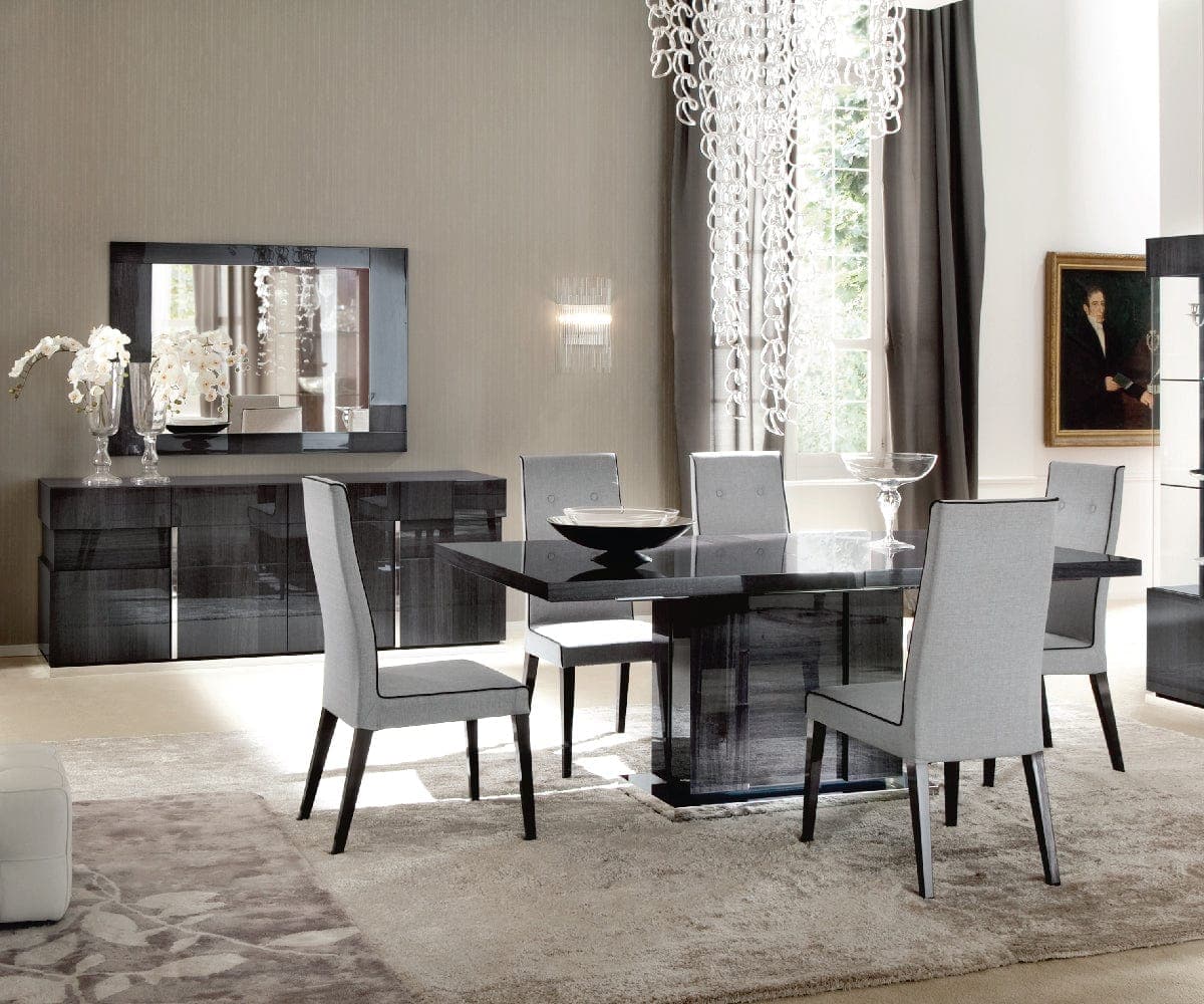 Mondiana 4-Door Sideboard