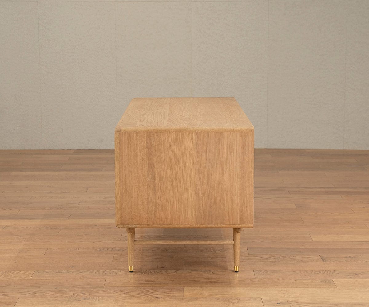 Hendrick 52 Media Stand II - White Oak